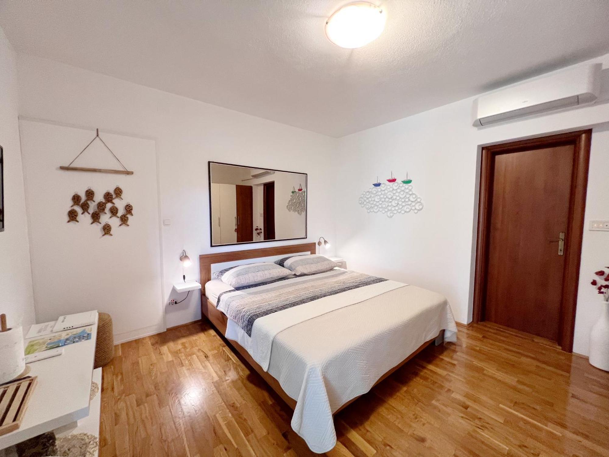 Room Tai - Spacious And Comfy With Private Terrace Hvar Town Exterior foto