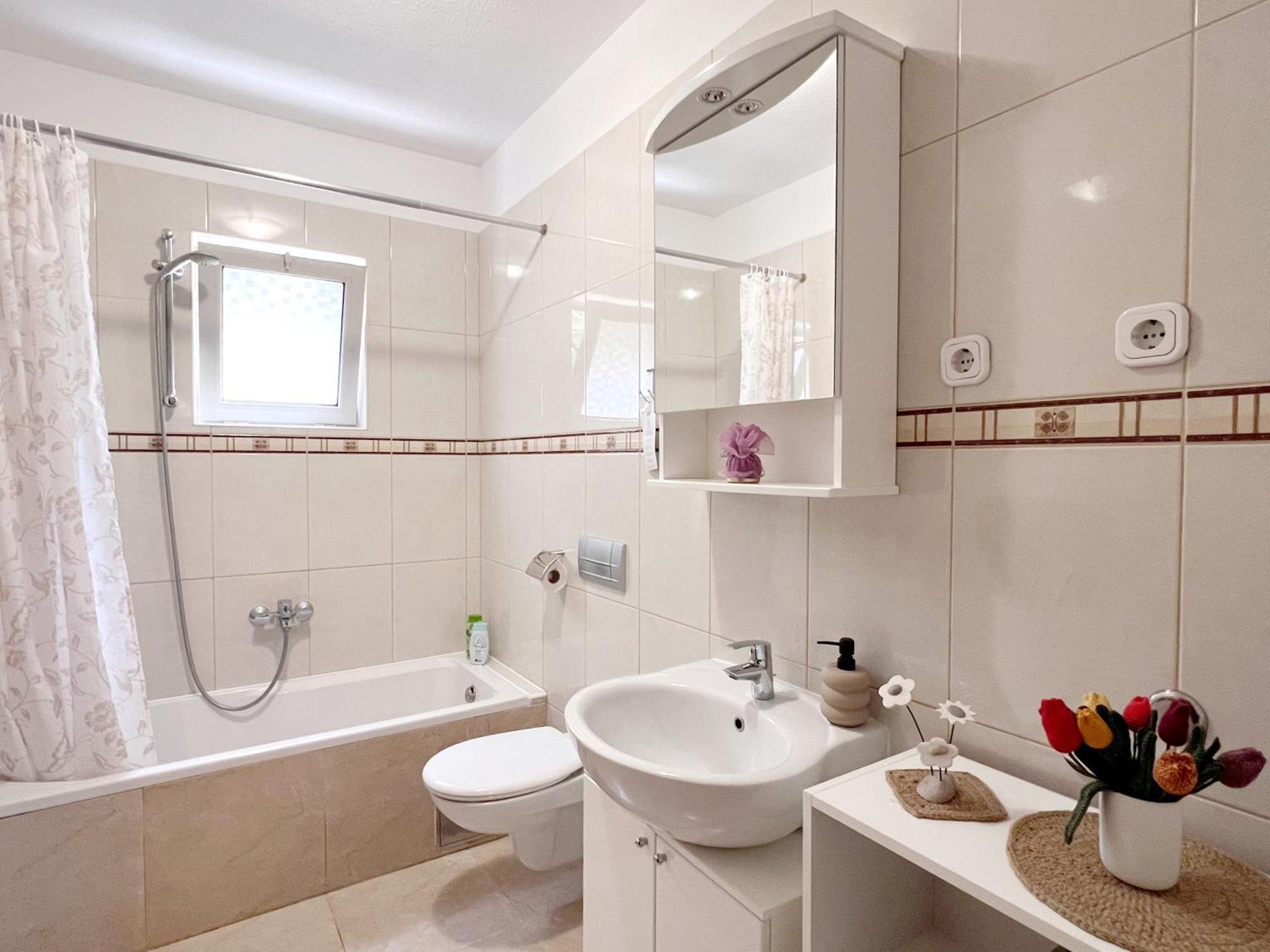 Room Tai - Spacious And Comfy With Private Terrace Hvar Town Exterior foto