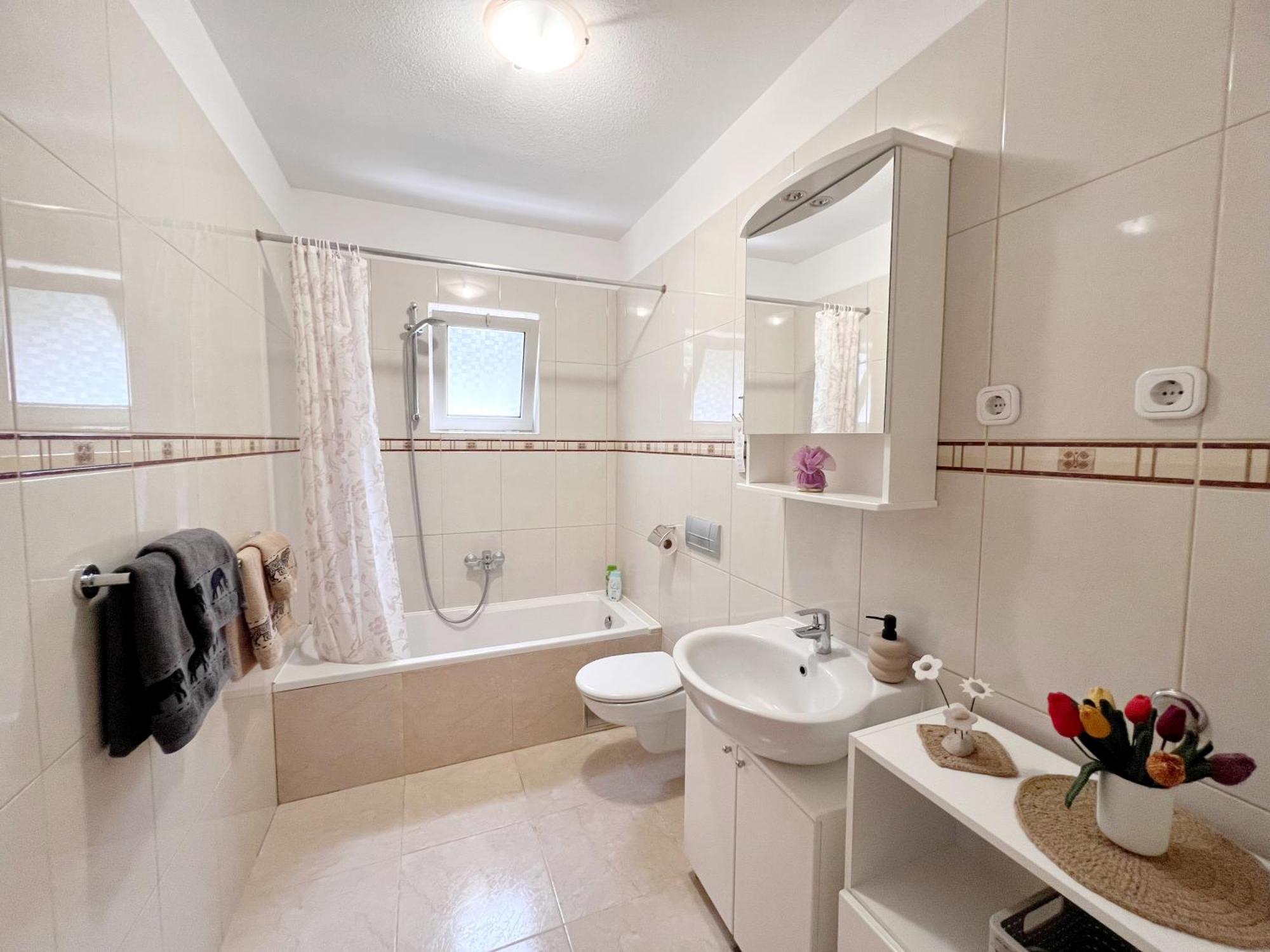 Room Tai - Spacious And Comfy With Private Terrace Hvar Town Exterior foto